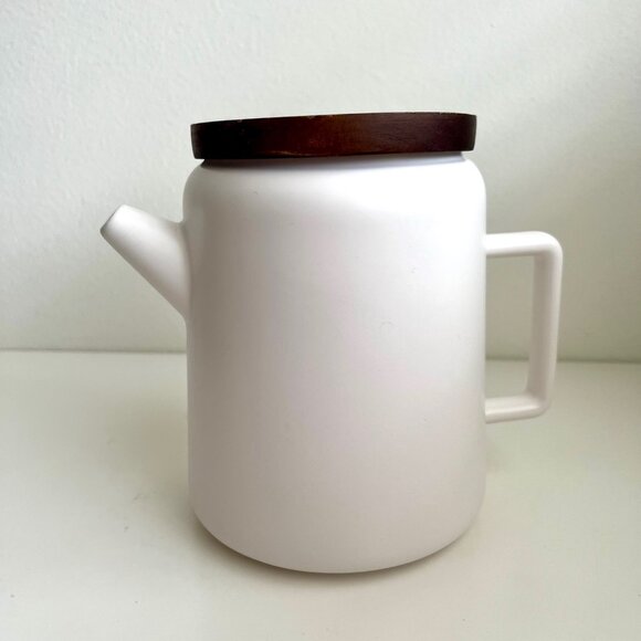 Good Citizen Matte White Ceramic Coffee Tea Pot | 32 oz - Picture 2 of 7